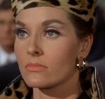 Lee Meriwether Catwoman 1966 Lee meriwether, Catwoman, Batma